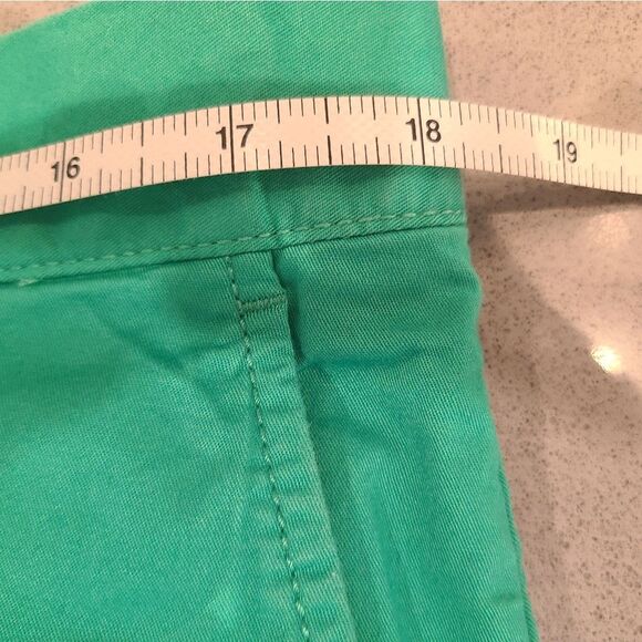 J Crew Men's Green Shorts - Picture 7 of 7